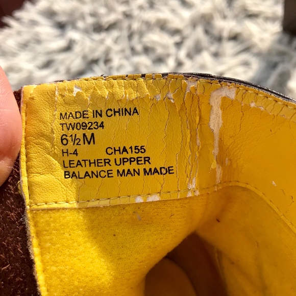 ✨ VINTAGE ✨Tommy Hilfiger Brown Heeled Booties - Picture 5 of 6